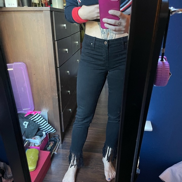 BlankNYC frayed jeans - Picture 14 of 15